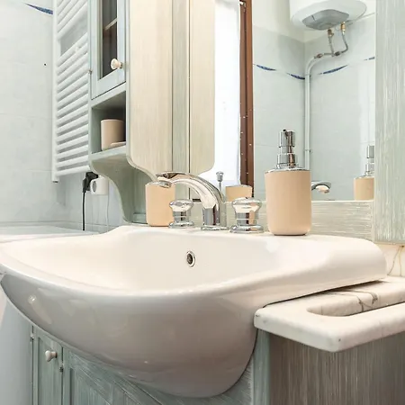 Dependance La Terrazza With Stunning Seaview Apartamento Arenzano