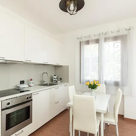 Dependance La Terrazza With Stunning Seaview Apartamento