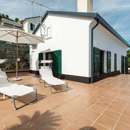 Apartment Dependance La Terrazza With Stunning Seaview Arenzano